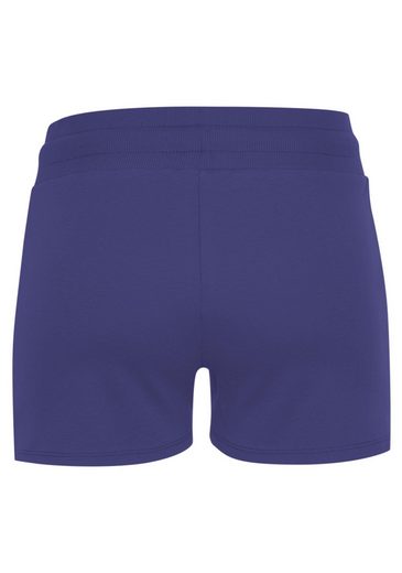 LASCANA ACTIVE Shorts -Kurze Hose mit kleinen Seitenschlitzen mehr Valentinstagsangebot