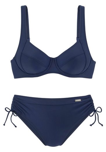 LASCANA Bügel-Bikini mit seitlich geraffter Bikinihose mehr Wochenangebot