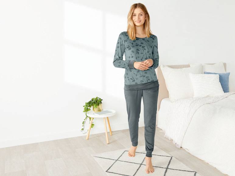 esmara® Damen Pyjama, aus kuschelig weicher Nicki-Qualität Speichern exportieren