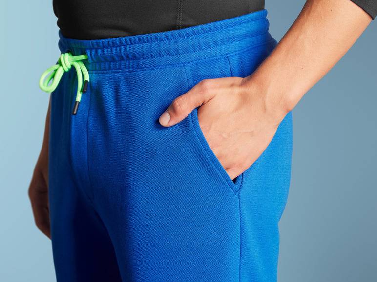 CRIVIT Herren Sweatshorts mit HeiQ Mint Technologie Auslauf