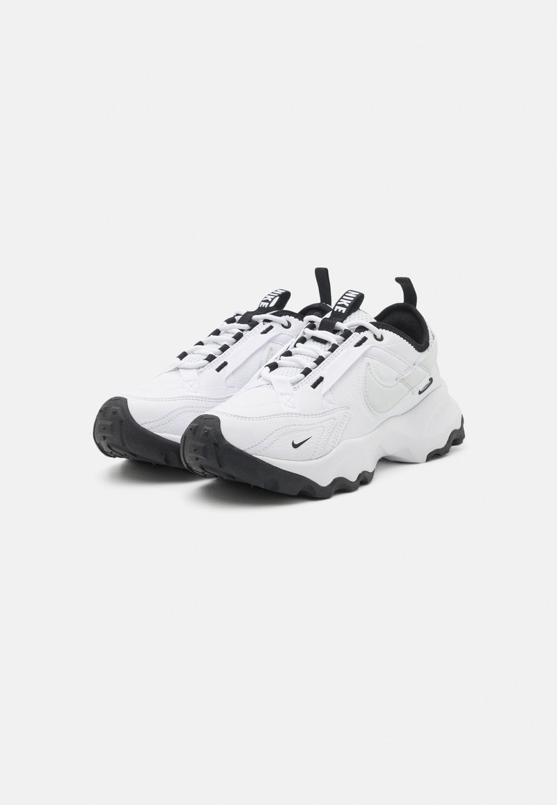 Nike Sportswear Nike Sportswear TC 7900 - Trainers Kauf eins, bekomm eins gratis