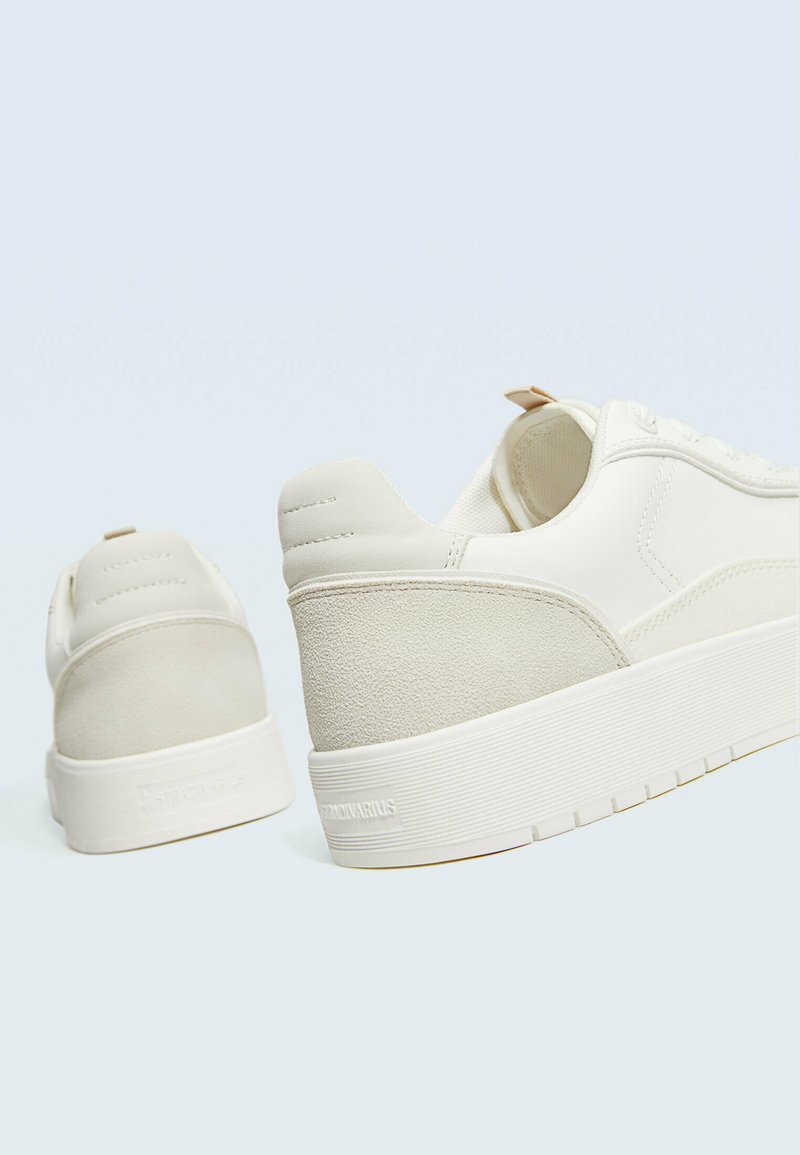 Stradivarius Stradivarius CONTRAST - Trainers - white Letzte 3 Tage