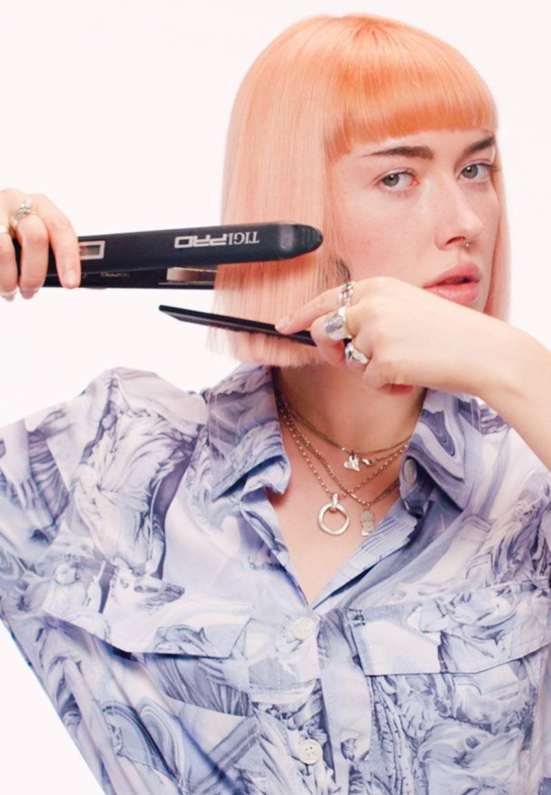 Tigi Tigi BED HEAD STRAIGHTEN OUT - Hair styling Kostenloser Versand