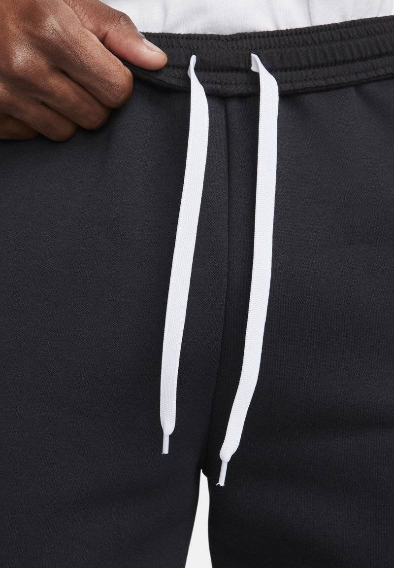 Nike Performance Nike Performance M NK FLC PARK20 PANT KP - Tracksuit bottoms Rabatt