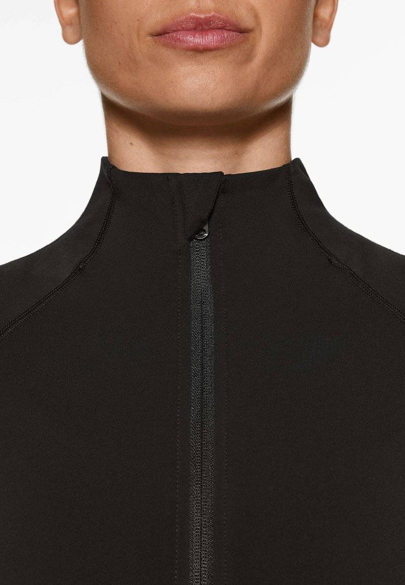 OYSHO OYSHO WARMTH COMFORTLUX TECHNICAL - Training jacket - black Top Angebot