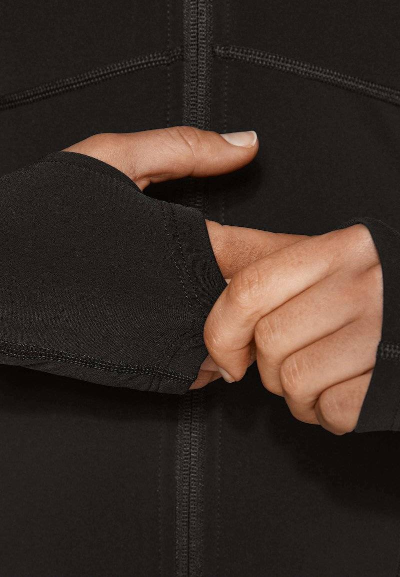 OYSHO OYSHO WARMTH COMFORTLUX TECHNICAL - Training jacket - black Top Angebot