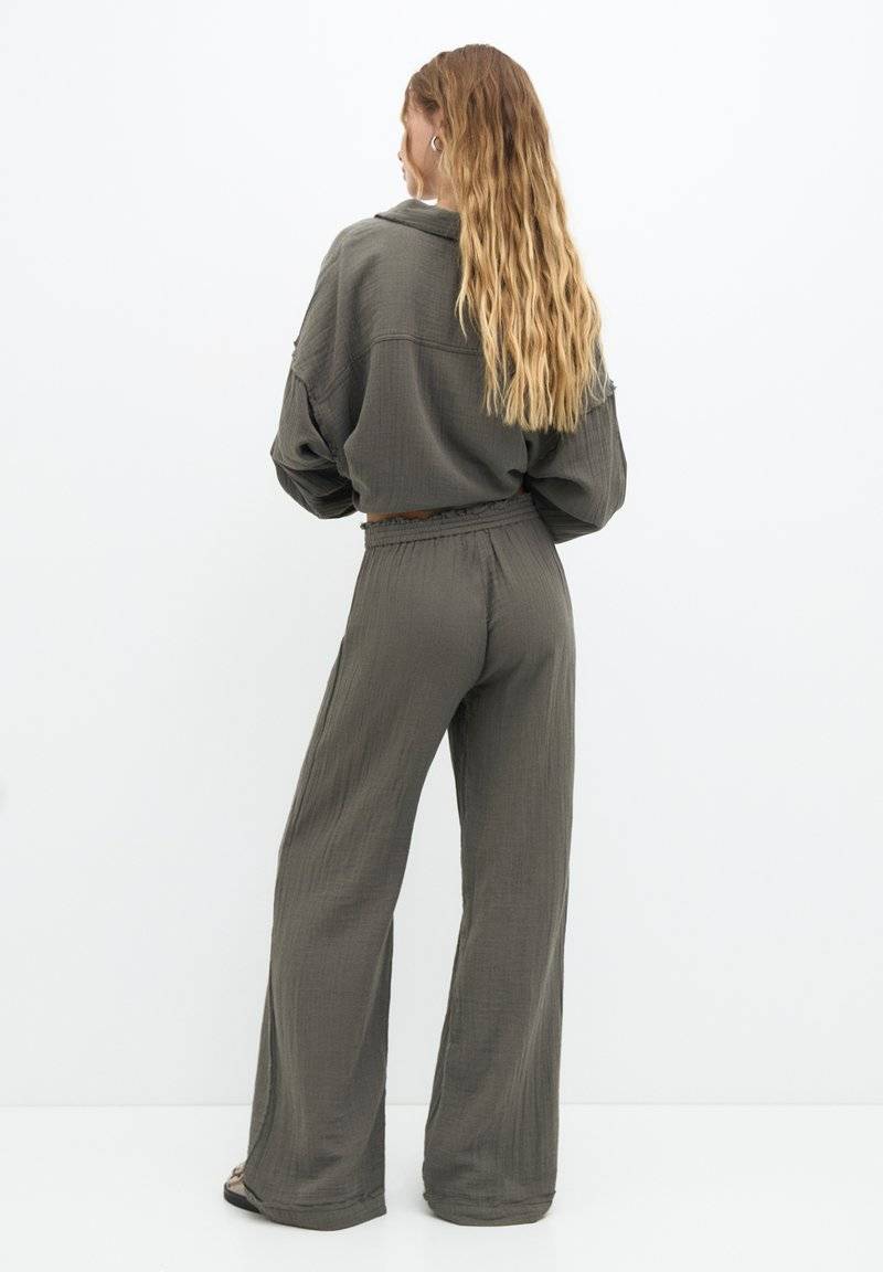 PULL&BEAR PULL&BEAR CREASED WITH FRAYED HEMS - Trousers - dark grey Saisonale Angebote
