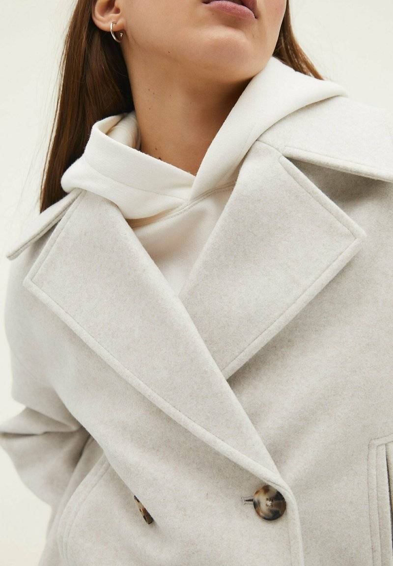 Stradivarius Stradivarius SOFT WRAP - Blazer - stone VIP-Rabatte