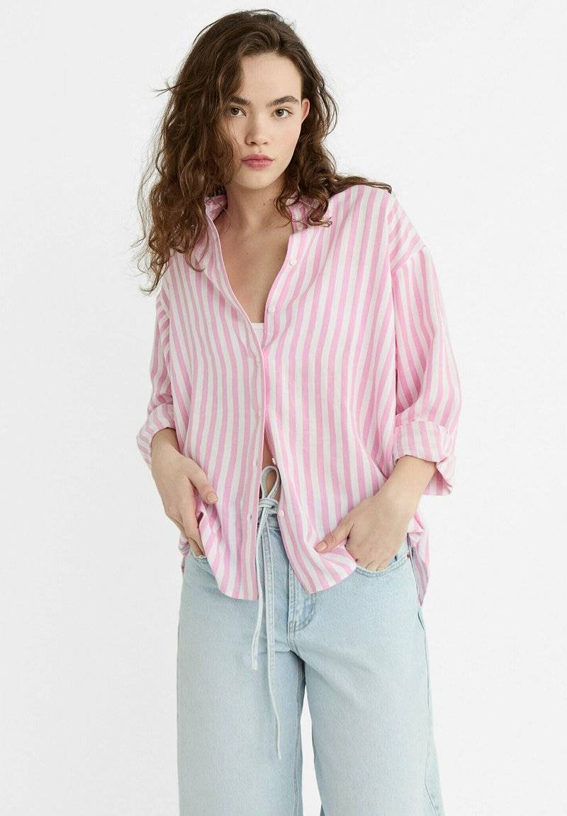 Stradivarius Stradivarius STRIPED - Button-down blouse - light pink