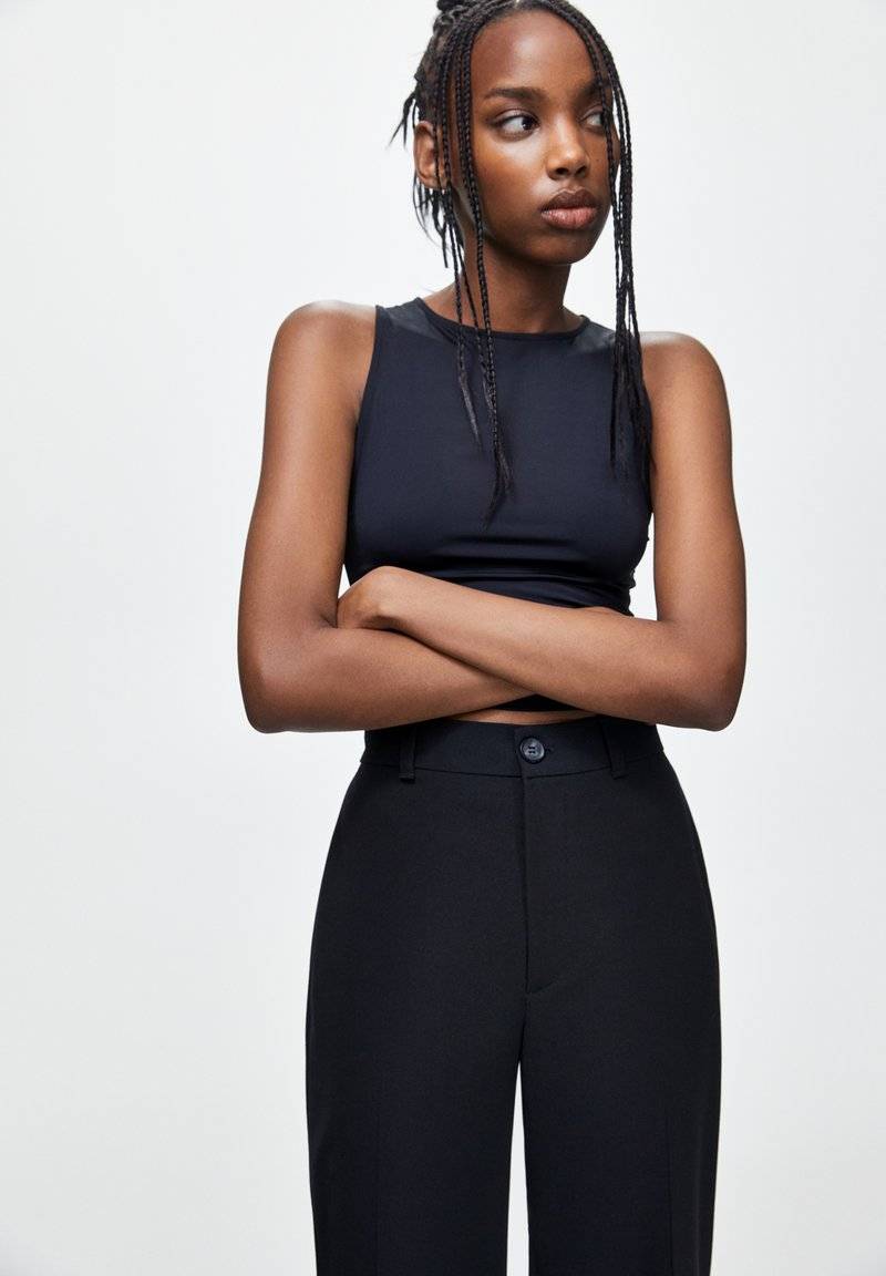 PULL&BEAR PULL&BEAR STRAIGHT - Trousers - black Vierteljährliche Förderung