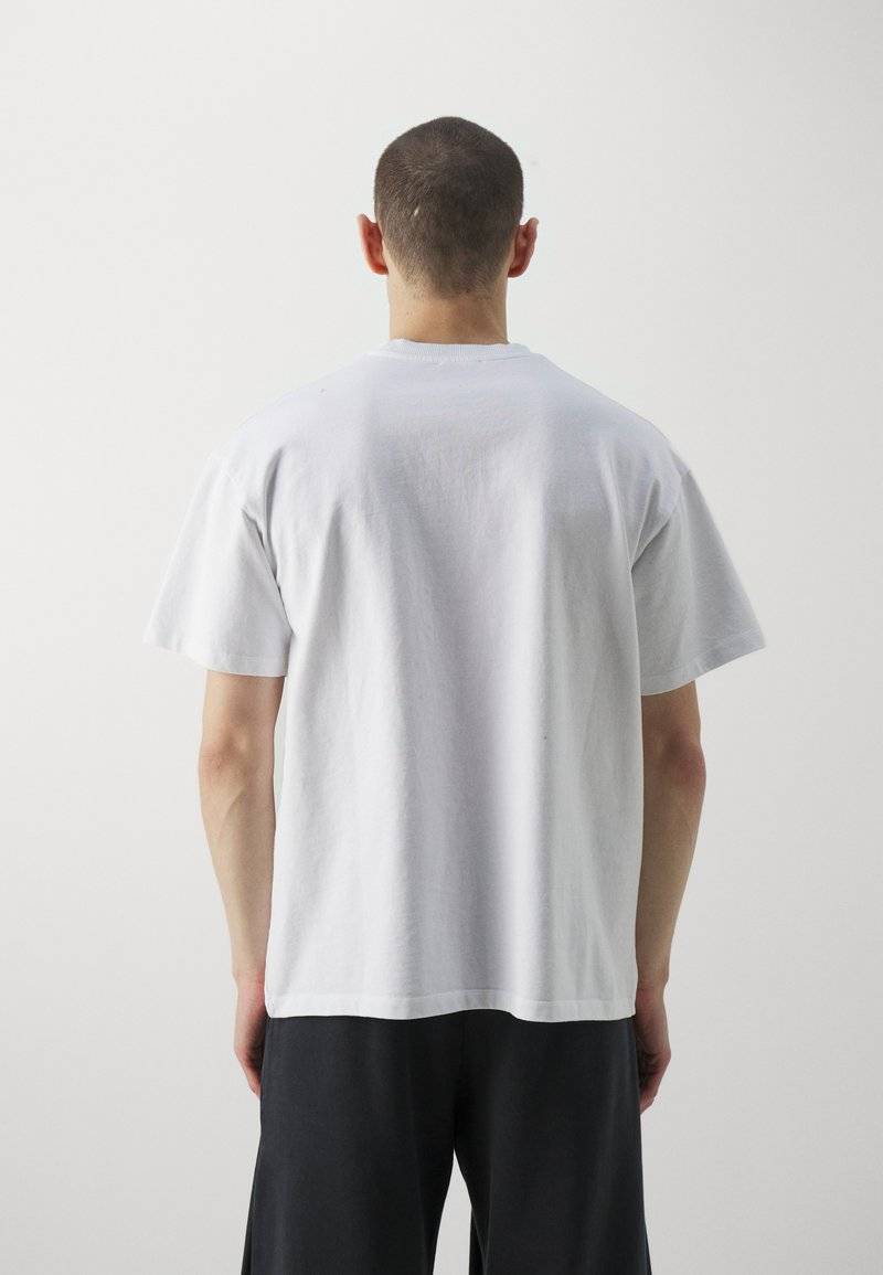 AVAVAV AVAVAV OLD LADY UNISEX - Basic T-shirt - blanc Meist gekauft