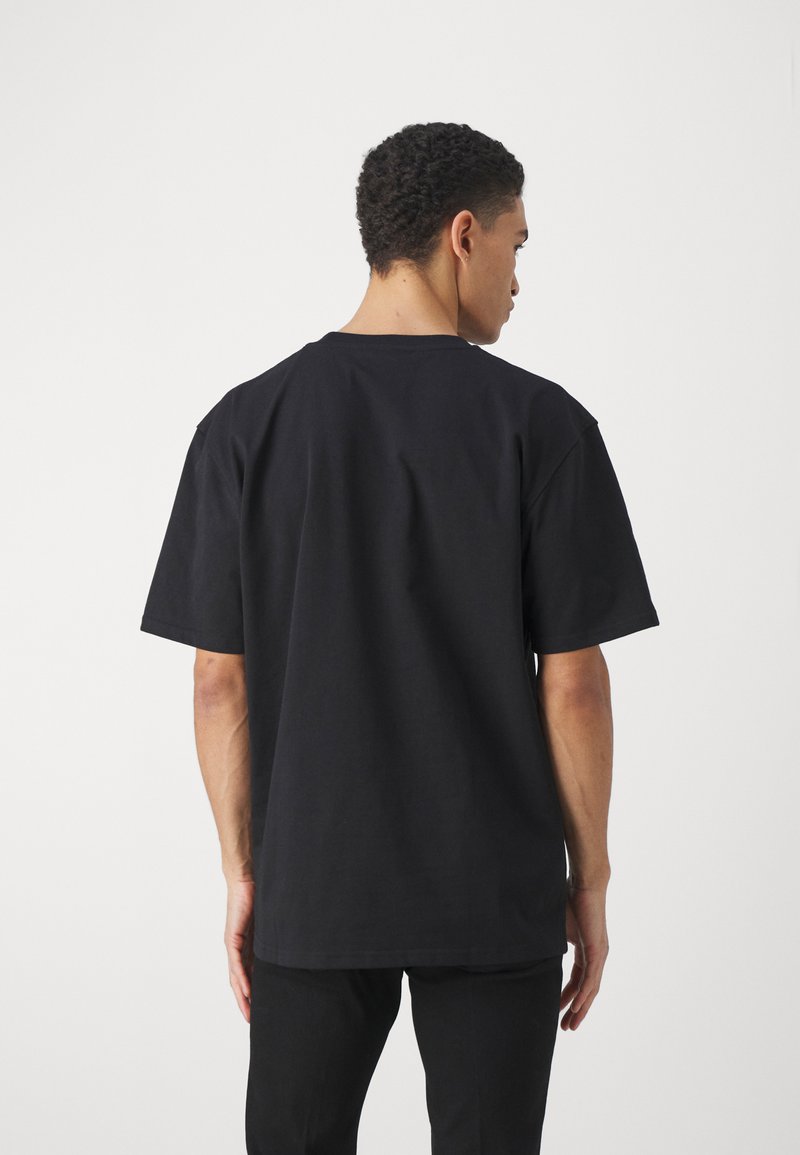 Han Kjøbenhavn Han Kjøbenhavn LOGO BOXY TEE UNISEX - Print T-shirt - black Limitierter Zeitrabatt