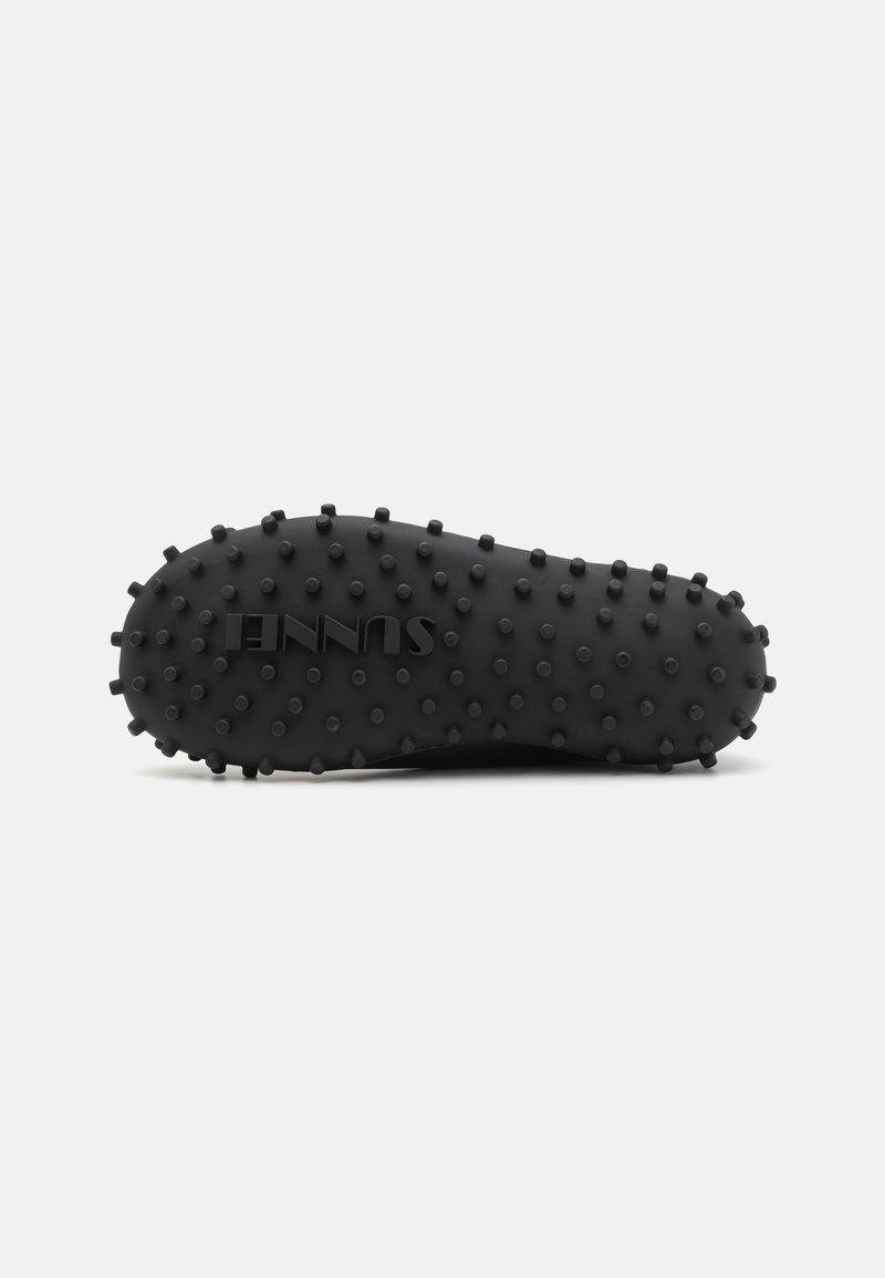 Sunnei Sunnei 1000CHIODI TRAINERS UNISEX - Trainers - black Sonderangebot