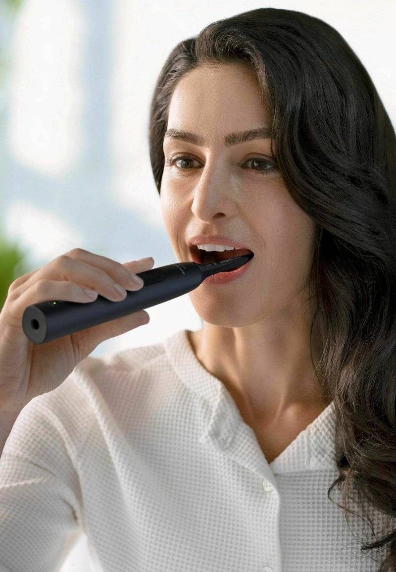 Philips Philips SONICARE HX3681/54 4100 SERIES - Electric toothbrush - schwarz Vatertagsangebot