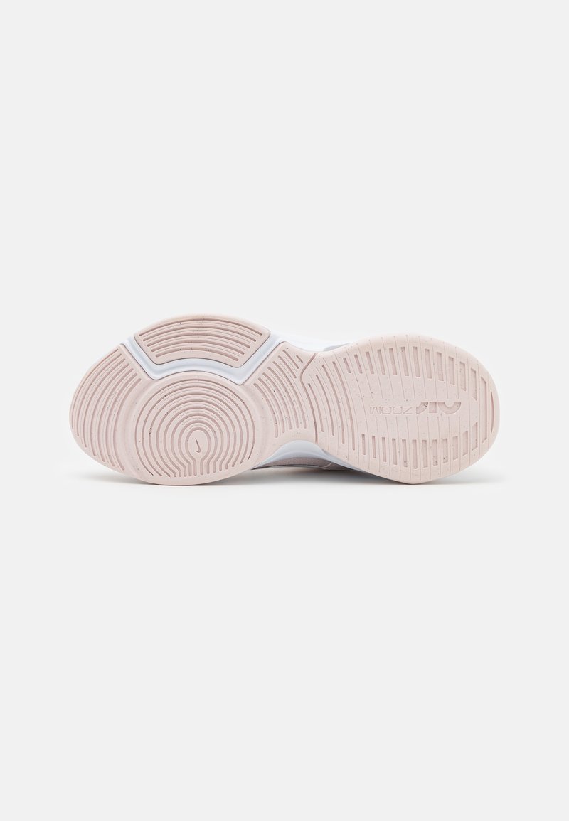 Nike Performance Nike Performance ZOOM BELLA 6 - Training shoe Letzter Tag