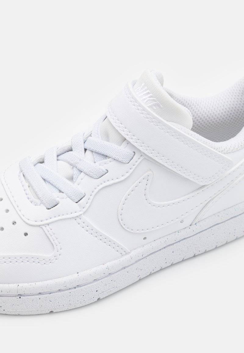 Nike Sportswear Nike Sportswear COURT BOROUGH RECRAFT UNISEX - Trainers - white Begrenzt auf 3 Tage