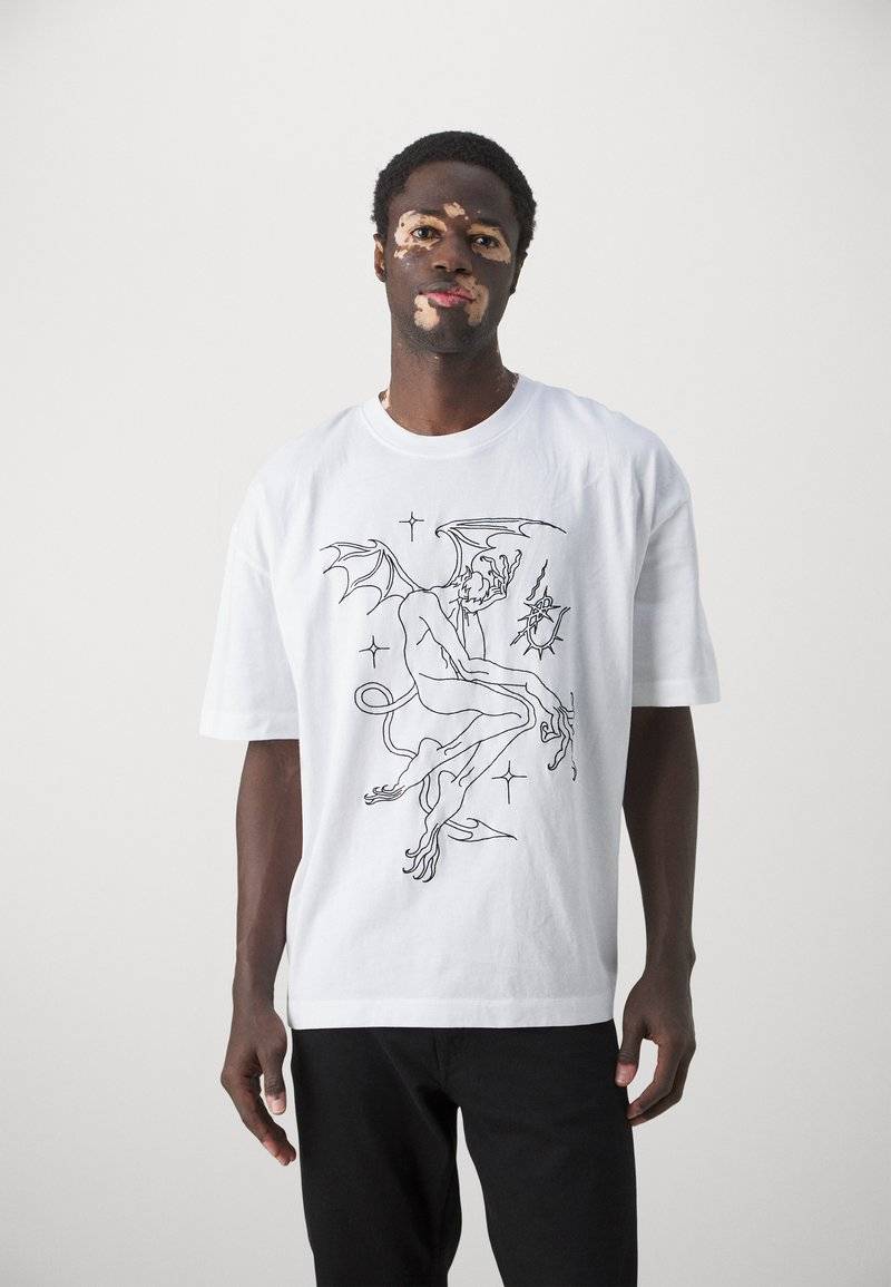 Études Études SPIRIT GUARDIAN UNISEX - Print T-shirt - white Große Rabatte