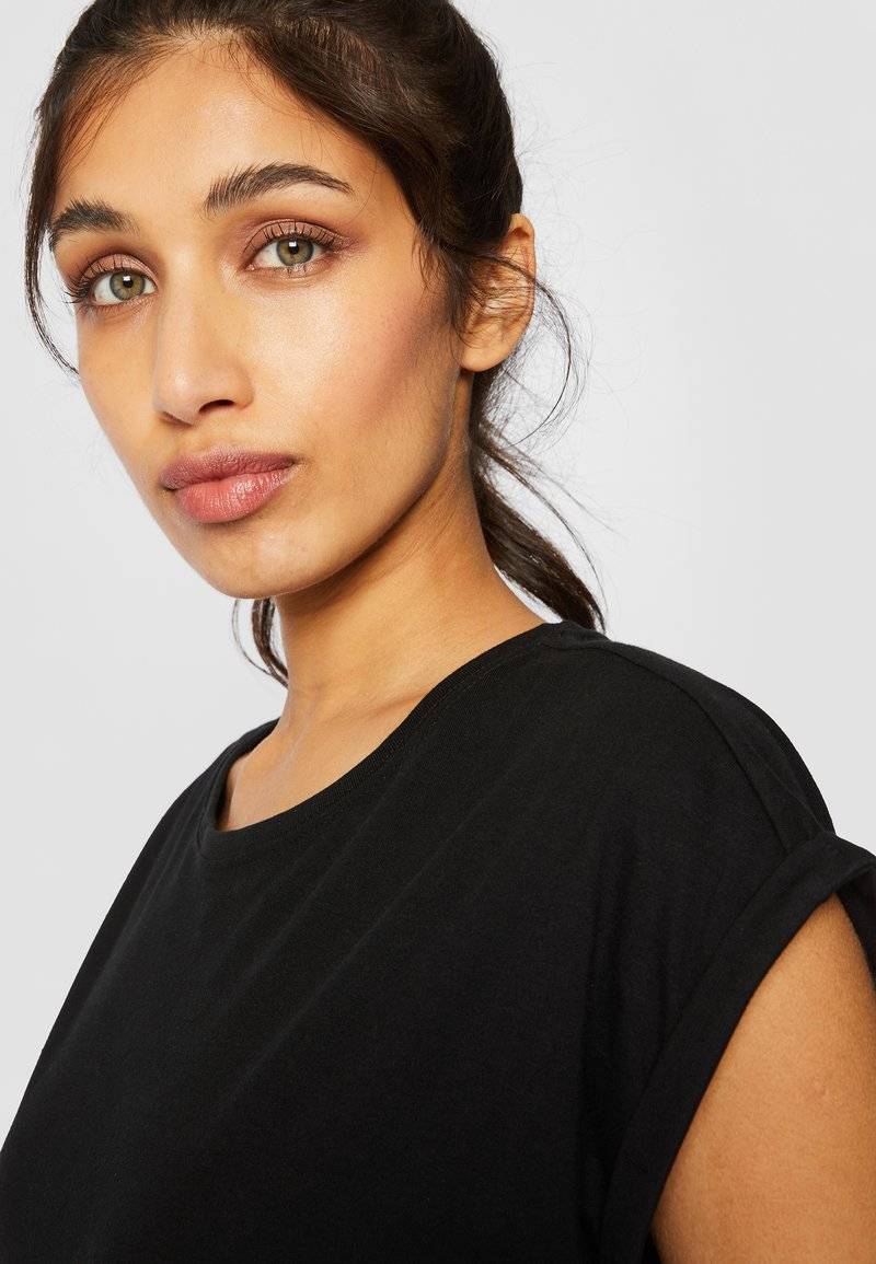Urban Classics Urban Classics EXTENDED SHOULDER - Basic T-shirt - black Kostenlose Rückgabe
