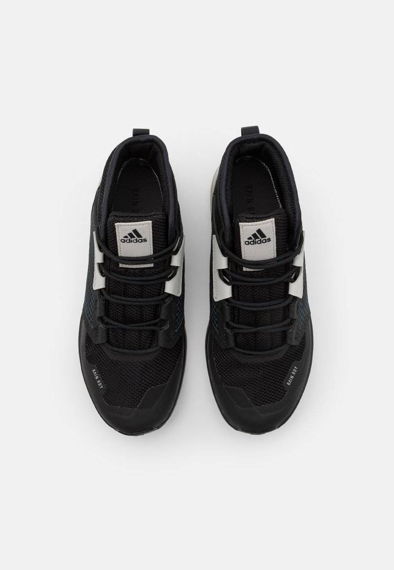 Adidas Terrex Adidas Terrex TERREX TRAILMAKER MID RAIN.RDY HIKING - Hiking shoes im Angebot