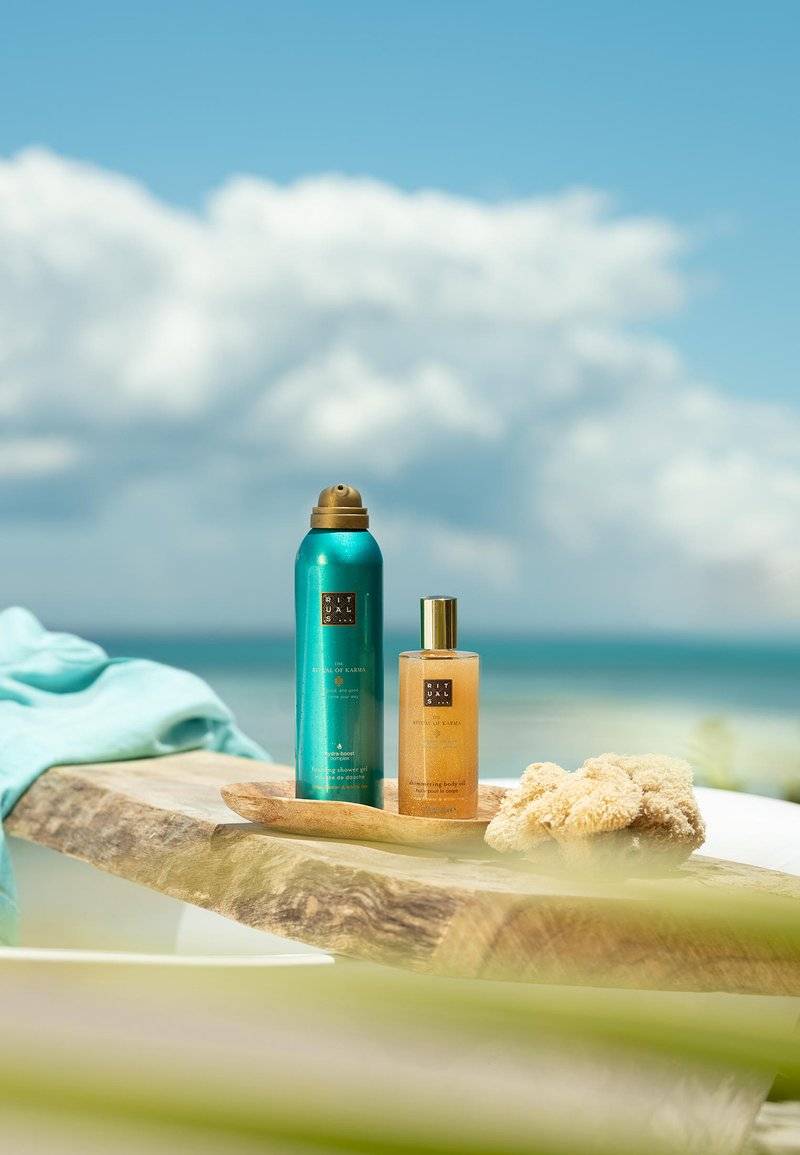 Rituals Rituals SHIMMERING BODY OIL THE RITUAL OF KARMA - DELICATELY SWEET - LOTUS & WHITE TEA - Body oil Exklusivangebot