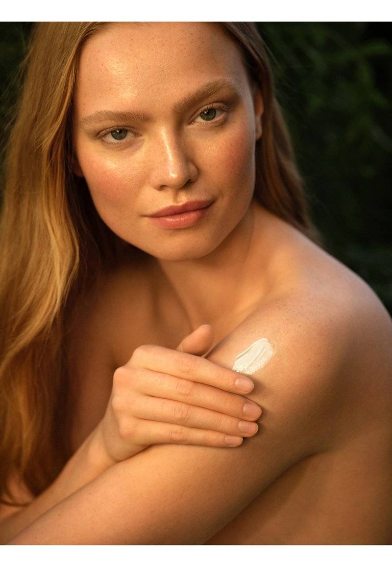 Weleda Weleda SKIN FOOD BODY LOTION - Moisturiser Osterangebot