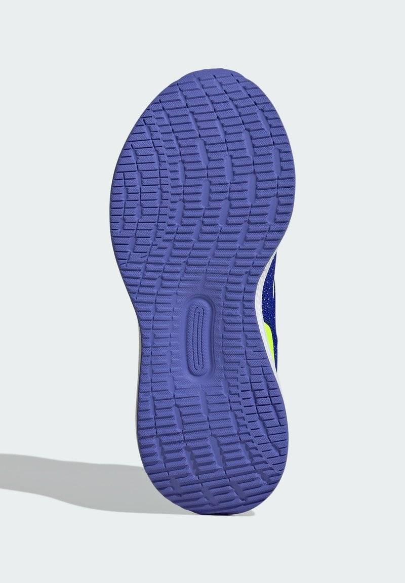 adidas Performance adidas Performance RUNFALCON 5 UNISEX - Neutral running shoes - lucid blue cloud white blue Letzte 3 Tage