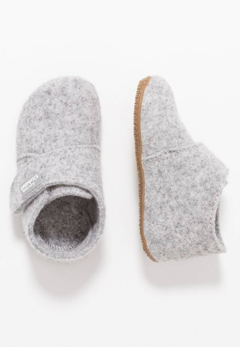 Living Kitzbühel Living Kitzbühel BABYKLETT UNIFARBEN - Slippers - nebel Letzte 2 Tage