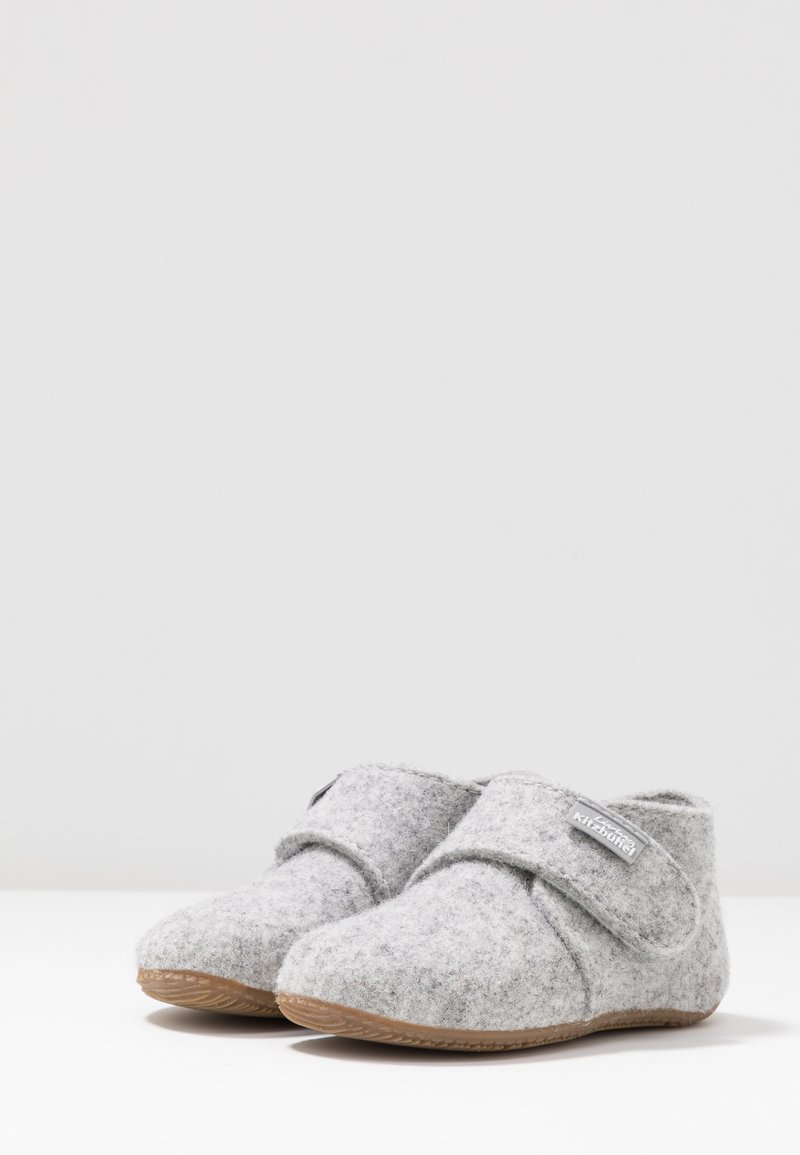 Living Kitzbühel Living Kitzbühel BABYKLETT UNIFARBEN - Slippers - nebel Letzte 2 Tage