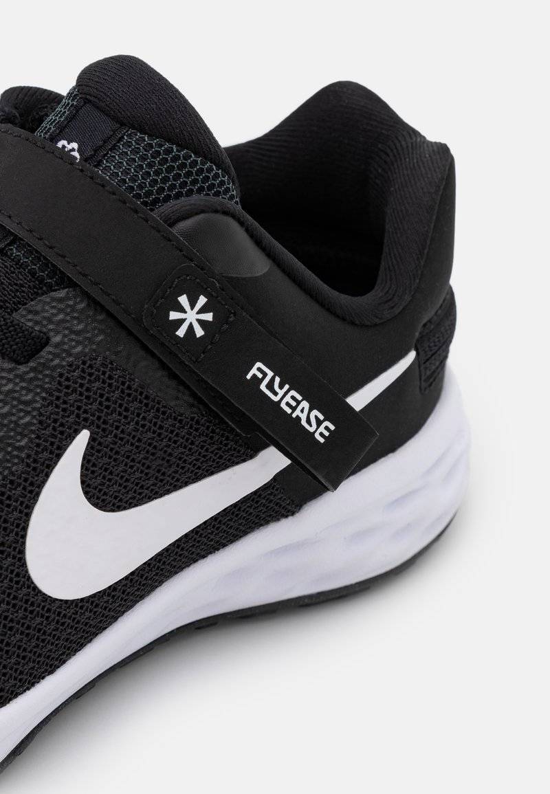 Nike Performance Nike Performance NIKE REVOLUTION 6 FLYEASE (PS - Neutral running shoes Bis zu 55% Rabatt