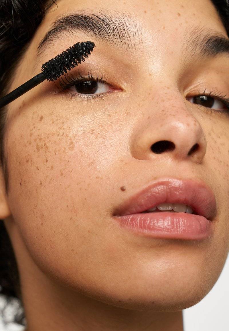 KIKO Milano KIKO Milano LUXURIOUS LASHES MAXI BRUSH MASCARA - Mascara Limitierter Zeitrabatt