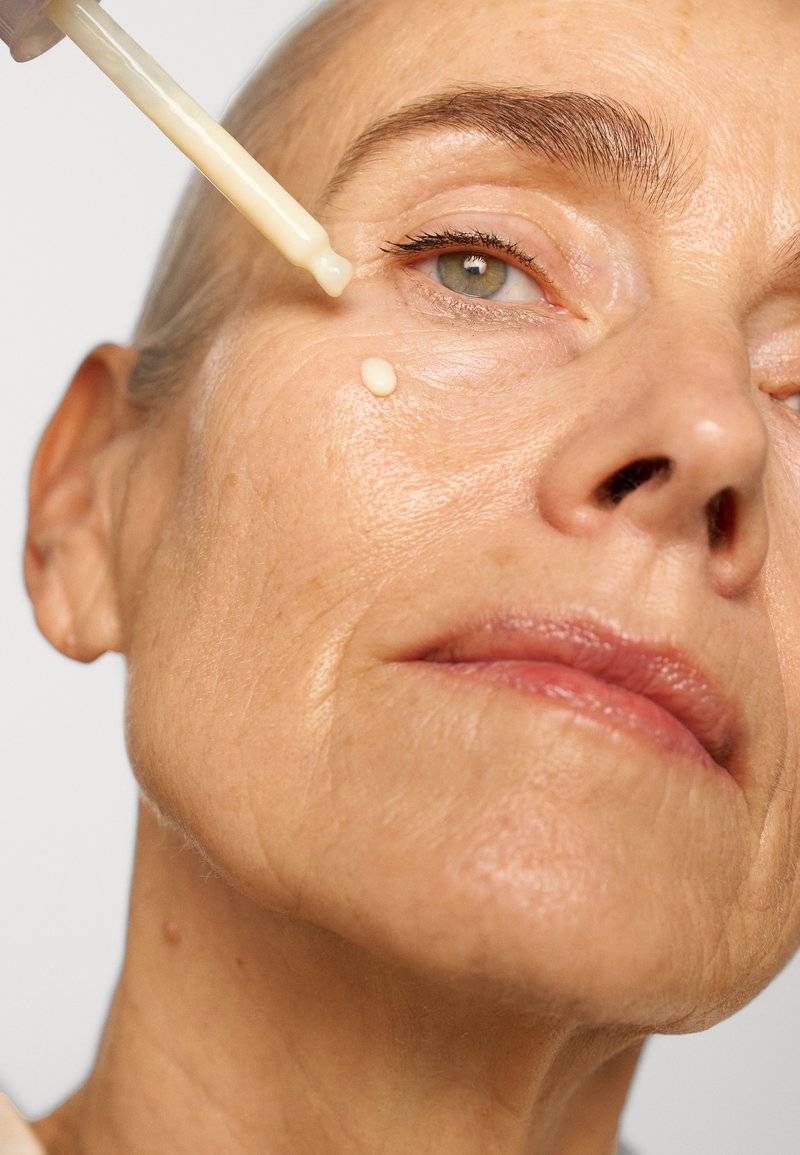 The Ordinary The Ordinary GRANACTIVE RETINOID 2% EMULSION - Serum Fabrik Onlineshop