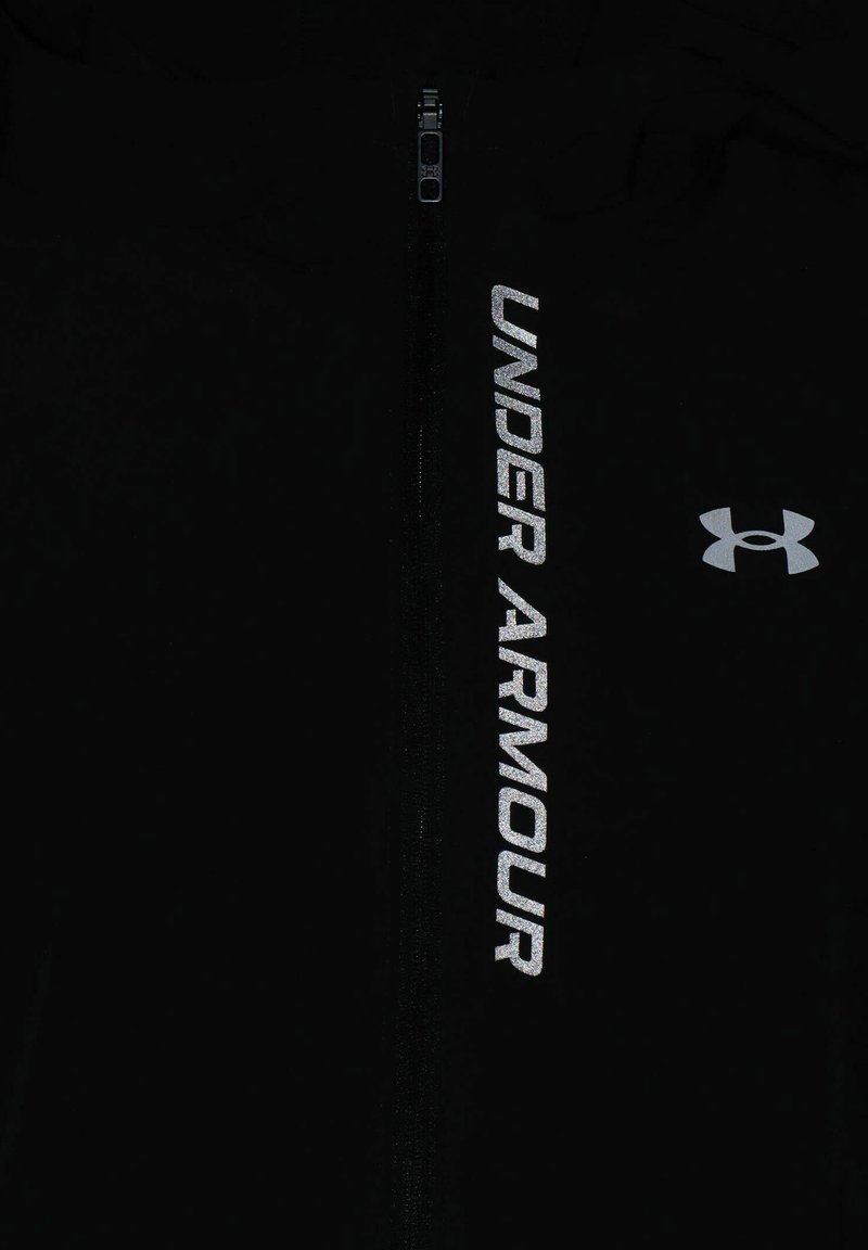 Under Armour Under Armour OUT THE STORM - Running jacket - black jet gray reflective Flash Sale