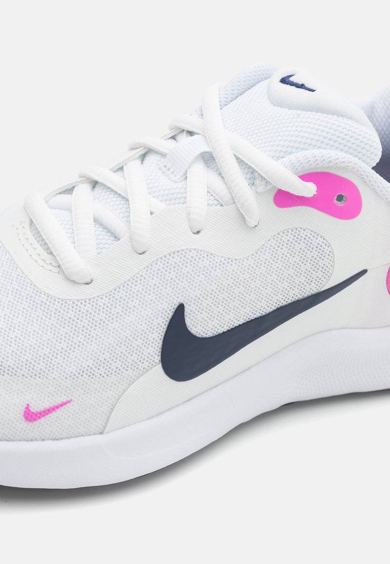 Nike Performance Nike Performance REVOLUTION 7 - Competition running shoes Saisonale Angebote