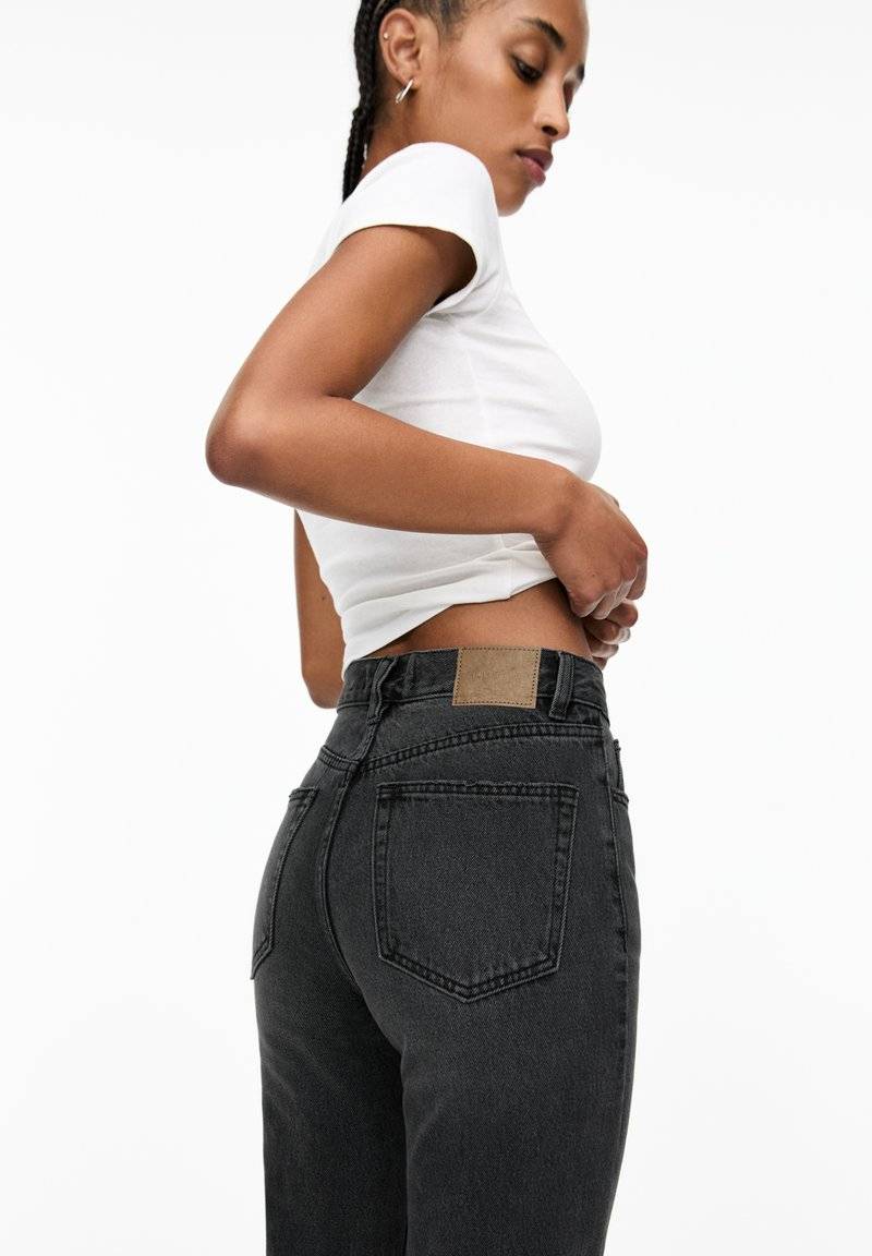 PULL&BEAR PULL&BEAR MOM - Slim fit jeans - dark grey Riesige Ersparnisse