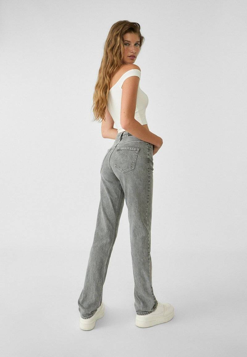 Stradivarius Stradivarius Straight leg jeans - grey denim Letzte 2 Tage