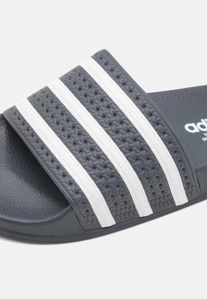 adidas Originals adidas Originals ADILETTE UNISEX - Pool slides Saisonschlussverkauf