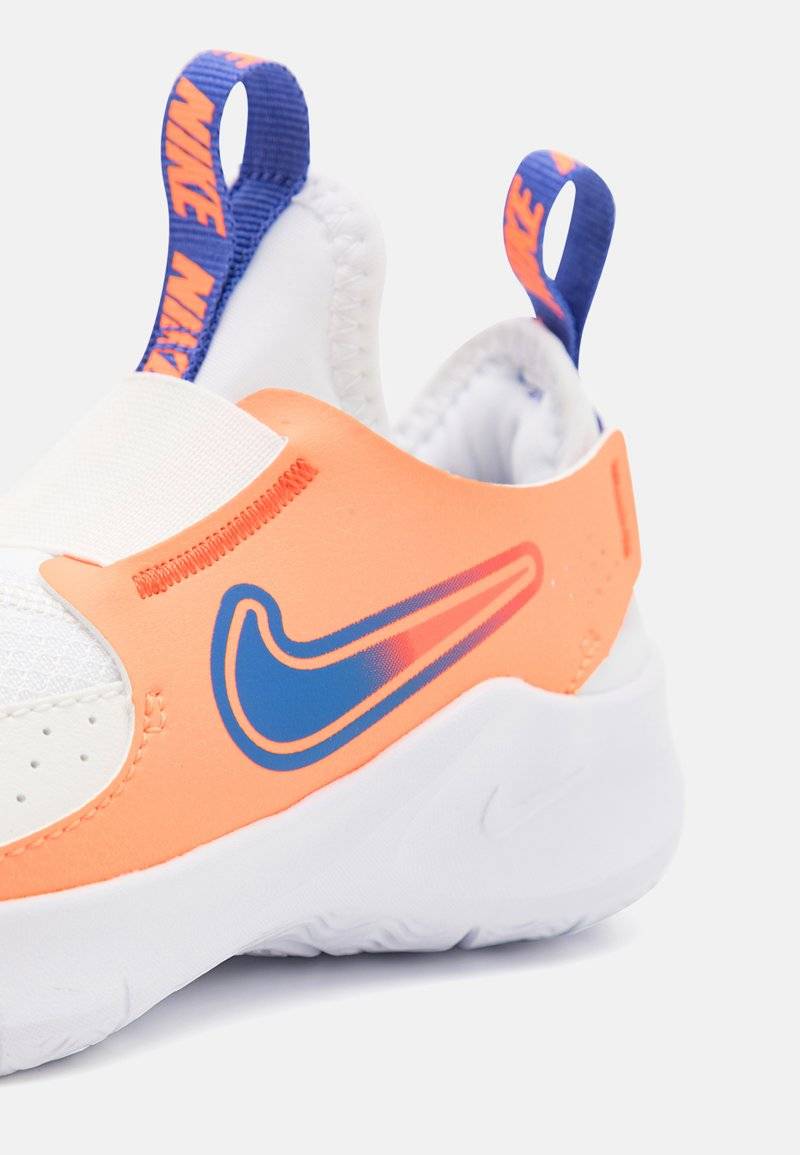 Nike Performance Nike Performance FLEX RUNNER 3 UNISEX - Competition running shoes Online Outlet