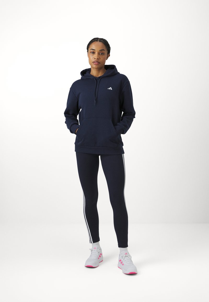 adidas Sportswear adidas Sportswear ESSENTIALS SMALL LOGO FEEL COZY HOODIE - Hoodie - legend ink Große Rabatte