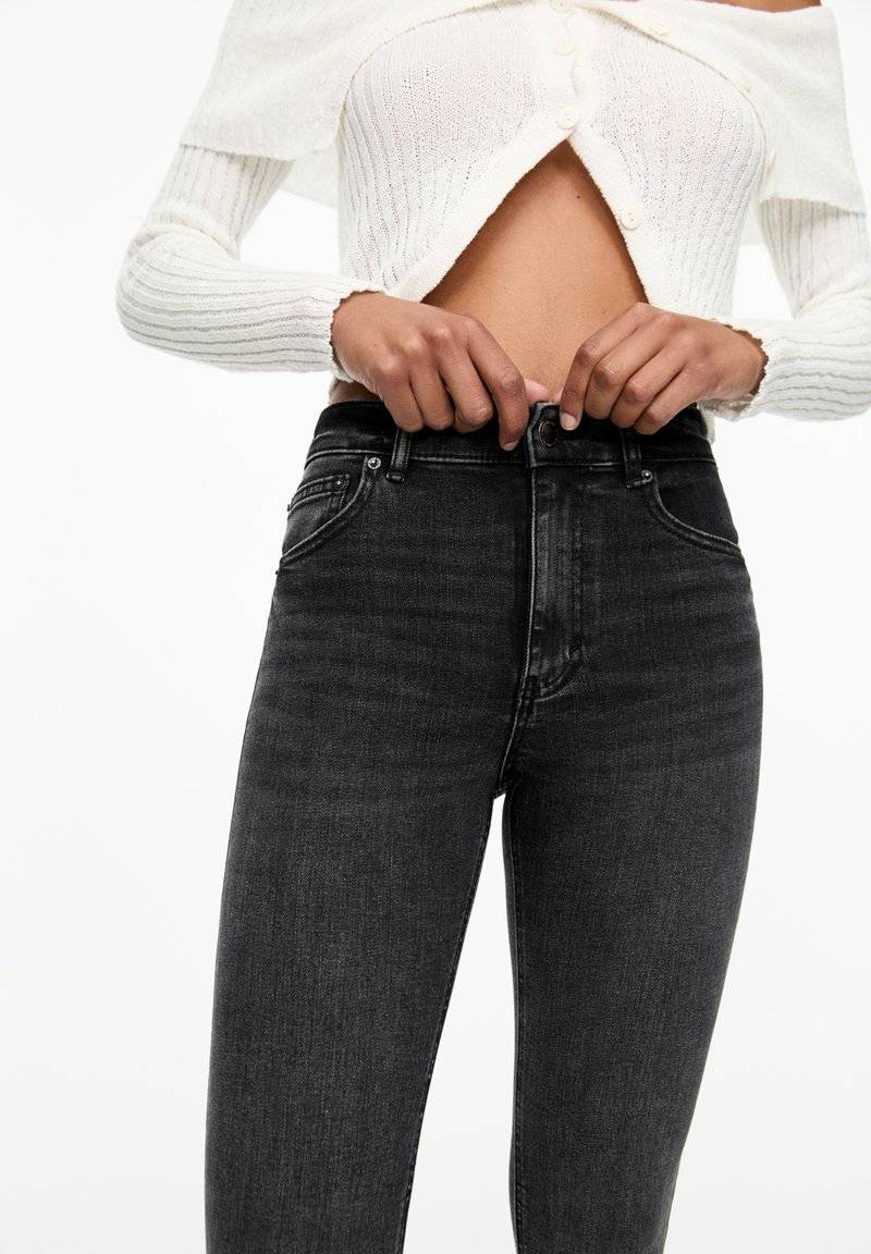 PULL&BEAR PULL&BEAR MID-RISE - Jeans Skinny Fit - grey Outlet