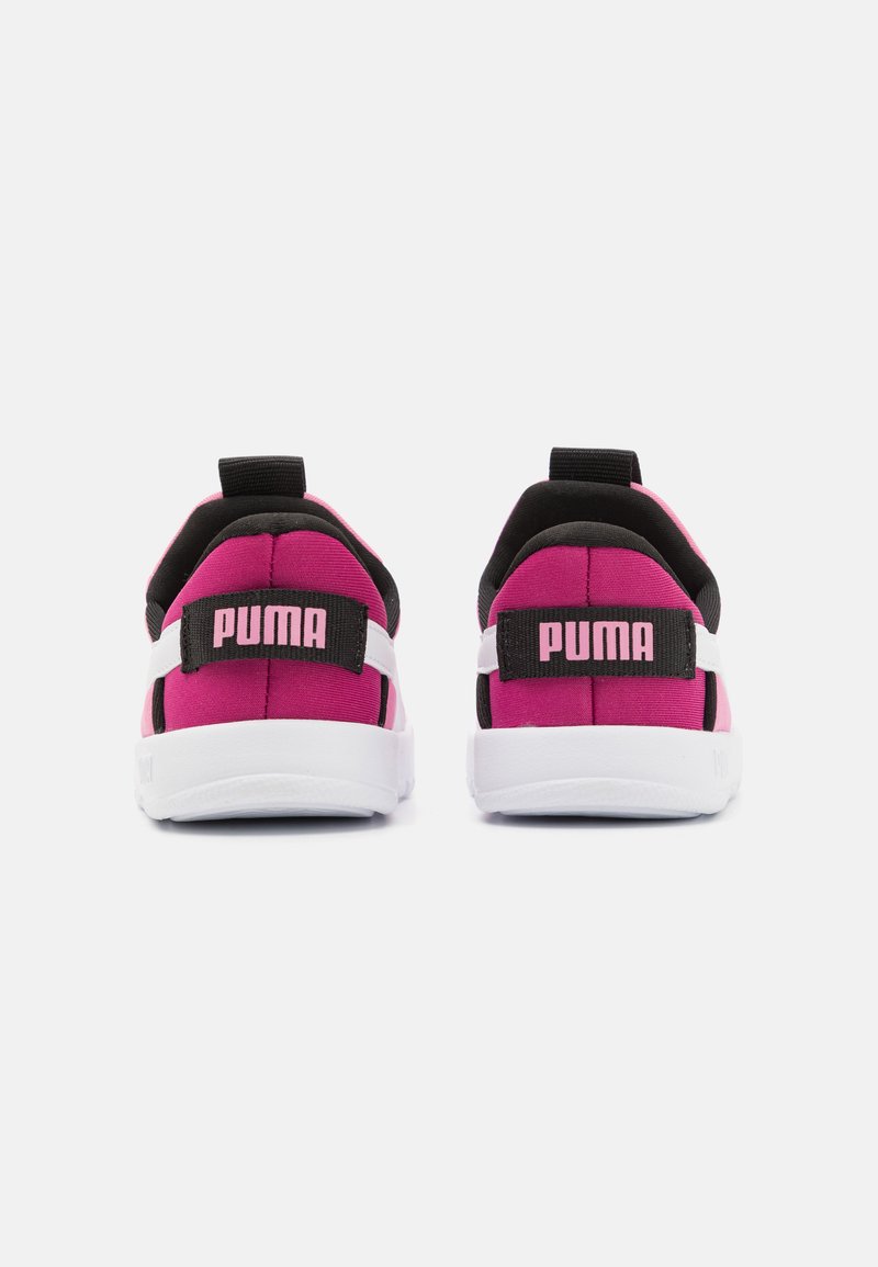 Puma Puma COURTFLEX V3 EASE IN UNISEX - Training shoe Bis zu 55% Rabatt