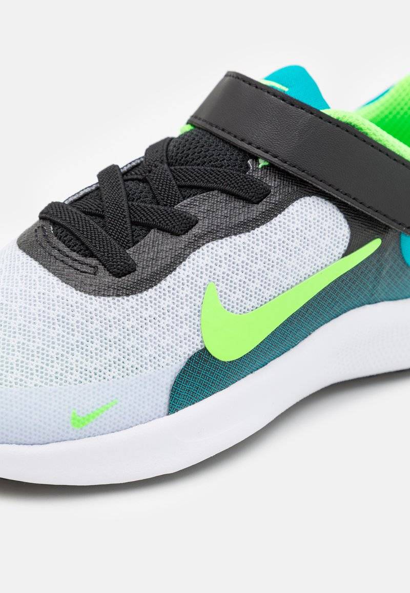 Nike Performance Nike Performance REVOLUTION 7 UNISEX - Competition running shoes 50% Rabatt mit kostenlosem Versand