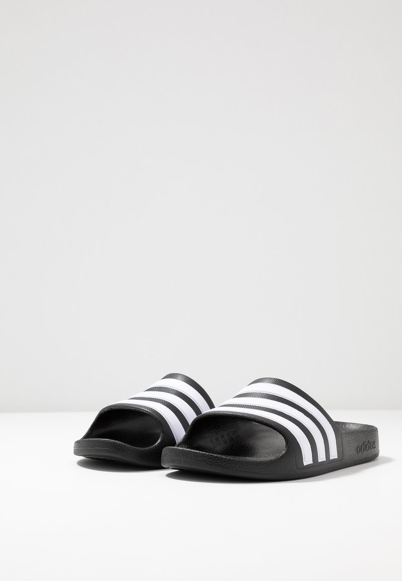 adidas Performance adidas Performance ADILETTE AQUA - Pool slides - core black Im Verkauf