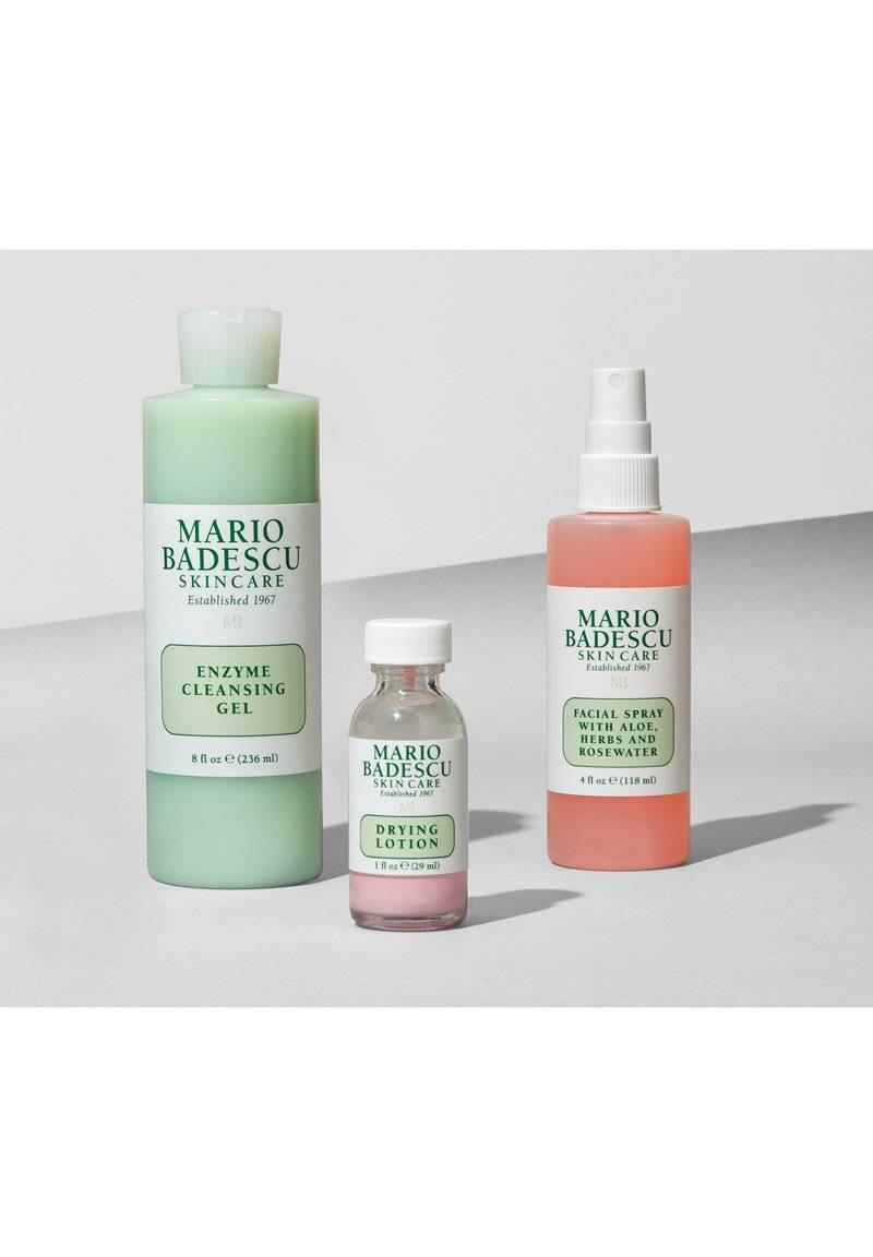 Mario Badescu Mario Badescu FACIAL SPRAY ALOE, HERBS & ROSEWATER - Setting spray & powder Preisnachlass