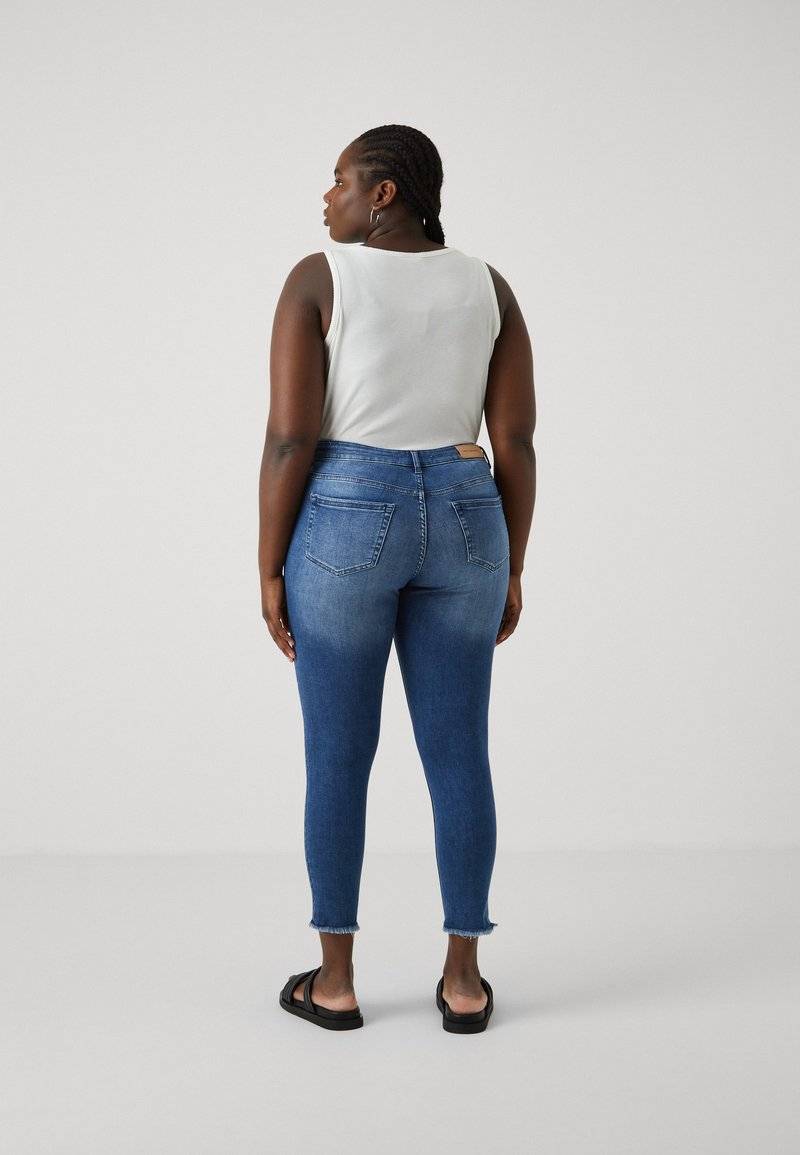 ONLY Carmakoma ONLY Carmakoma CARWILLY - Jeans Skinny Fit - medium blue denim Online Outlet