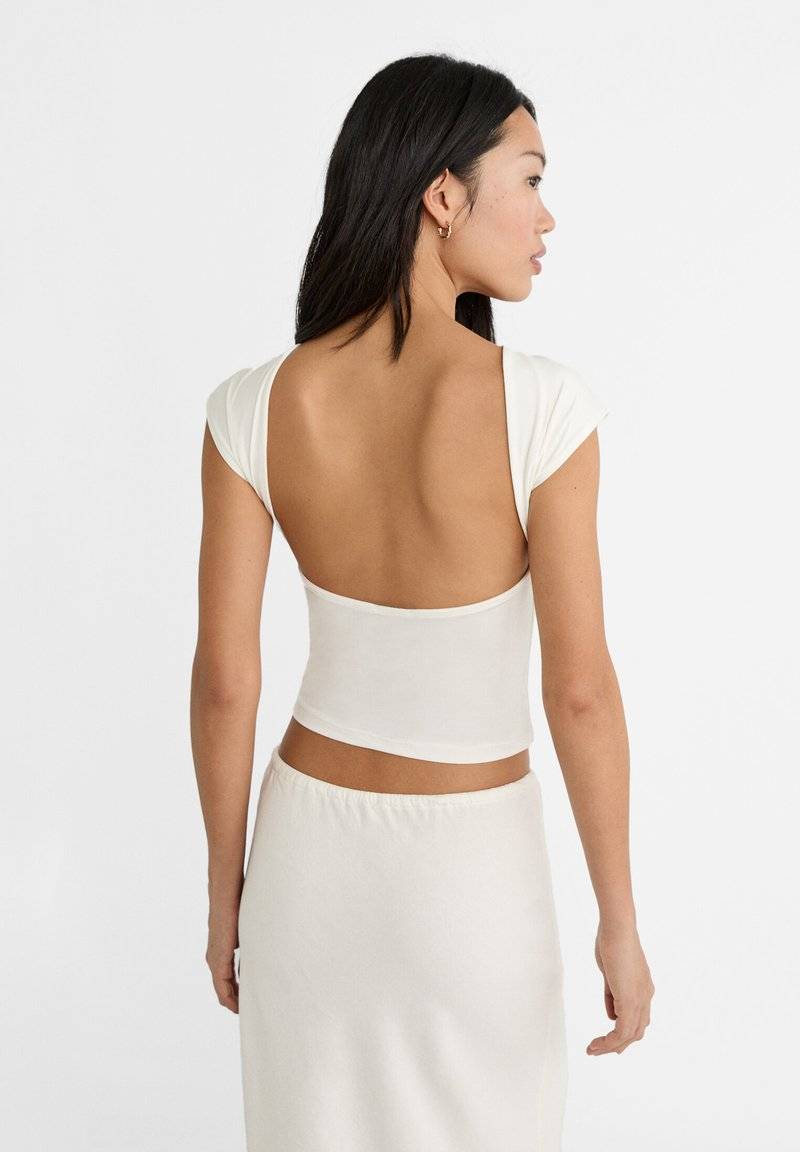 Stradivarius Stradivarius OPEN-BACK - Basic T-shirt - white Super Sparpreis