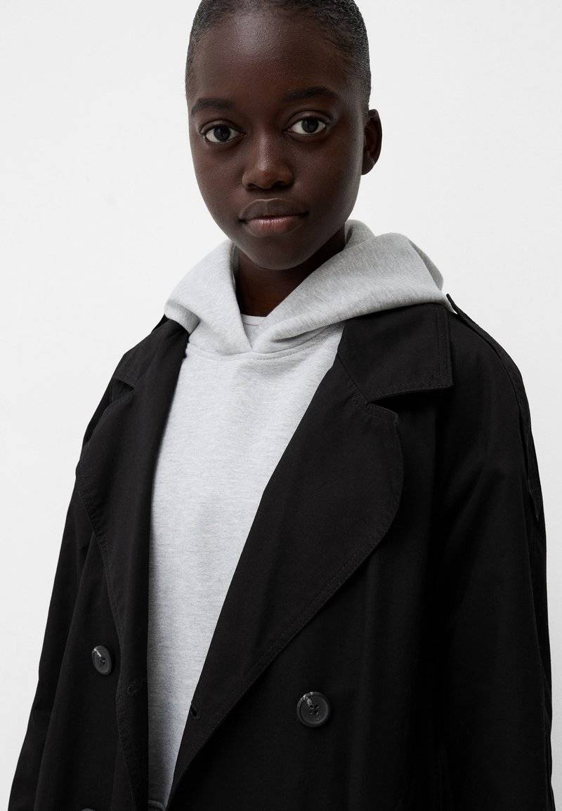 Bershka Bershka Trenchcoat - black Zeitbegrenzte Promotion