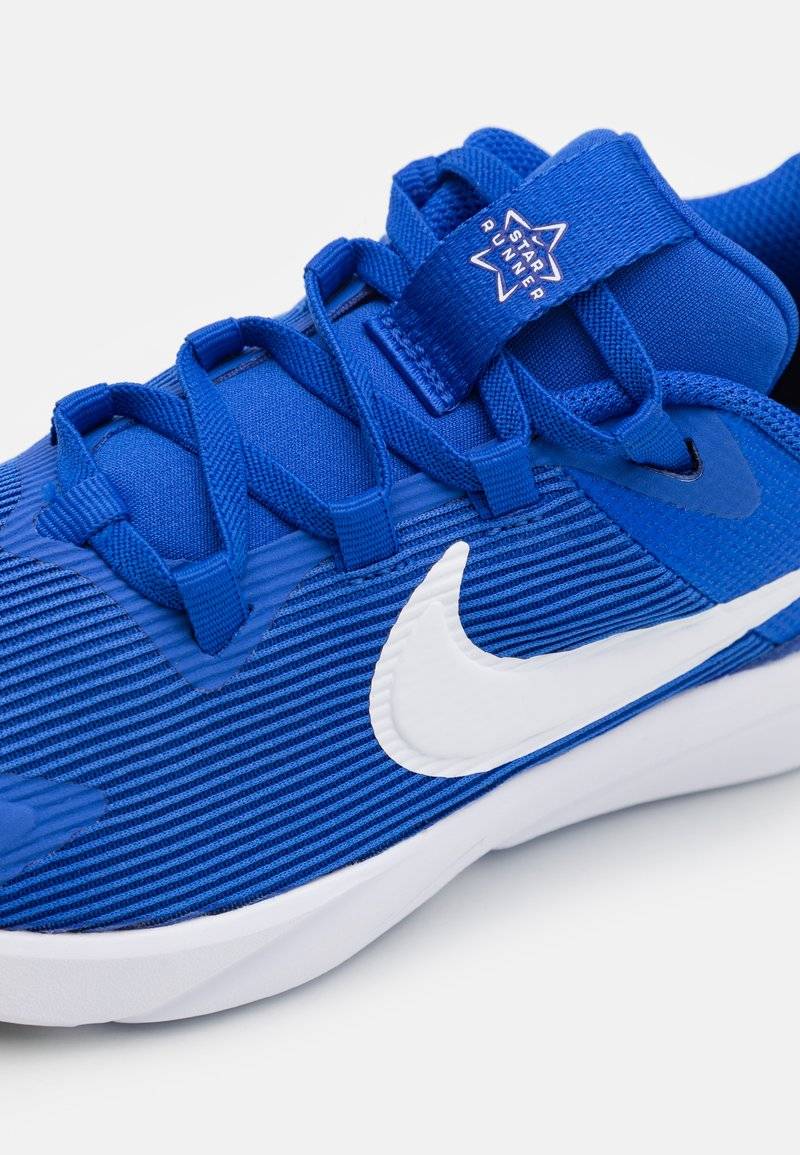 Nike Performance Nike Performance STAR RUNNER - Competition running shoes Angebote