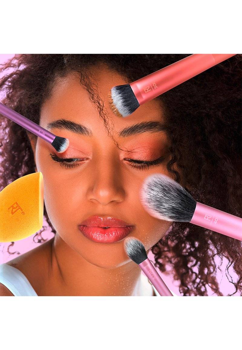 Real Techniques Real Techniques EVERYDAY ESSENTIALS SET - Makeup brush set Online Outlet