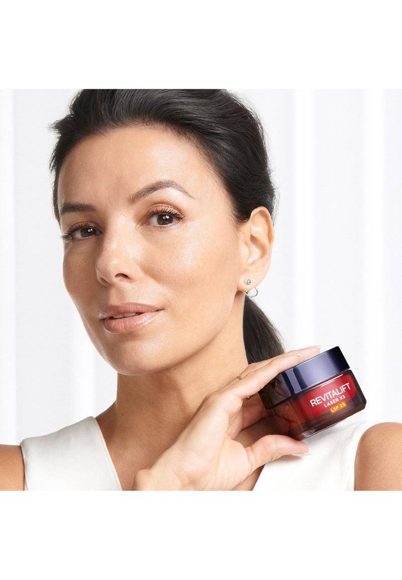 L'Oréal Paris Skin L'Oréal Paris Skin REVITALIFT LASER DAYCREAM LSF25 - Face cream Super Sparpreis