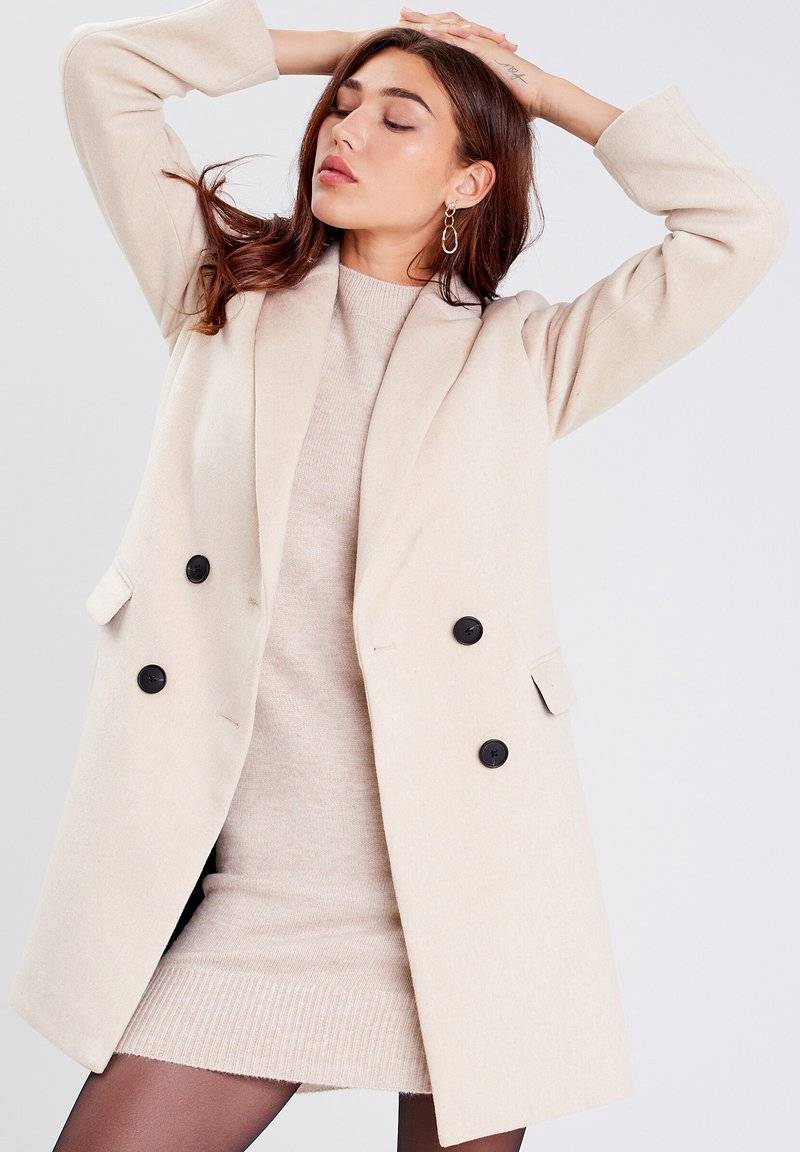 Cache Cache Cache Cache GERADER MIT KNÖPFEN - Classic coat - beige Sonderangebot der Fabrik